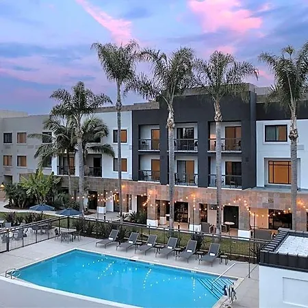Hotel Courtyard By Marriott San Diego