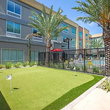 Hotel Home2 By Hilton Carlsbad, Ca 3*