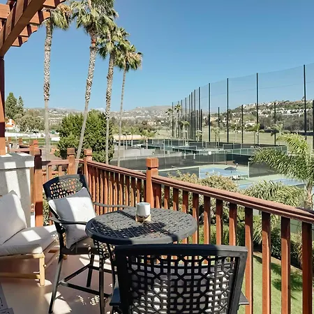 With Tennis Court View & King Beds Holiday home Carlsbad