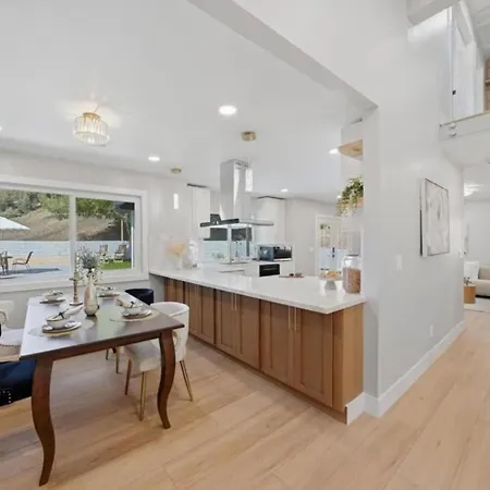 25. 4br Coastal Oasis Near Legoland &