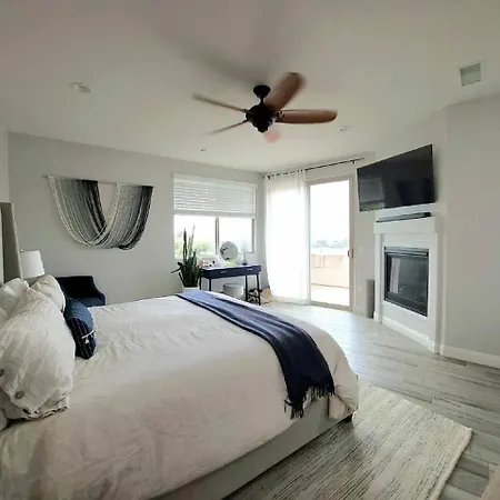 Holiday home Luxury Coastal Retreat - & Lagoon Carlsbad
