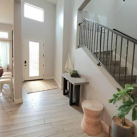 Luxury Coastal Retreat - & Lagoon Holiday home Carlsbad