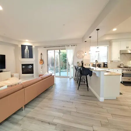 Holiday home Luxury Coastal Retreat - & Lagoon *