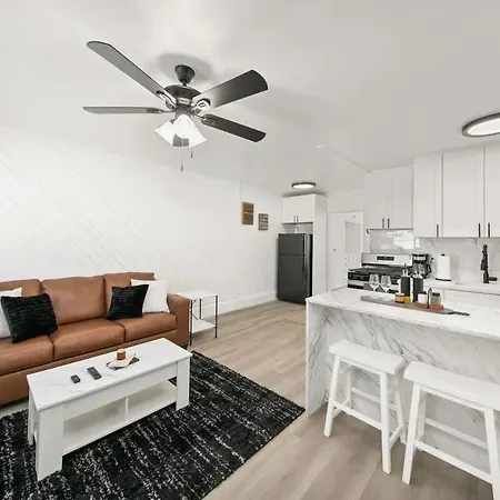 300 Ft From - Whole Compound 2 Units Holiday home