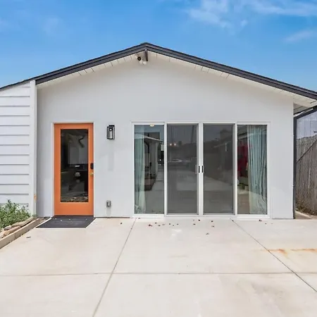 Brand New In Holiday home