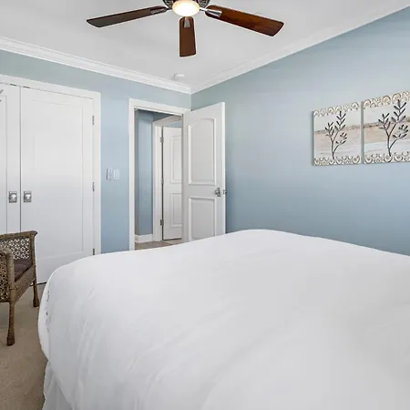 A Beachfront Fairytale In *