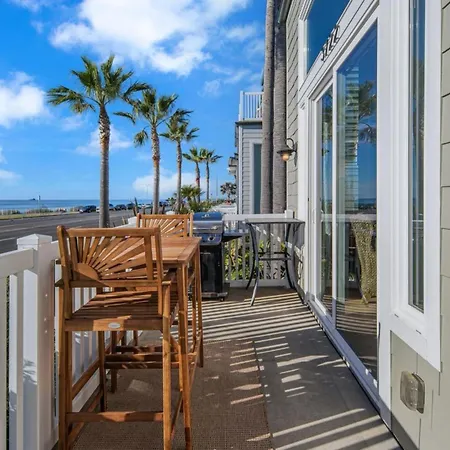 A Beachfront Fairytale In Holiday home *