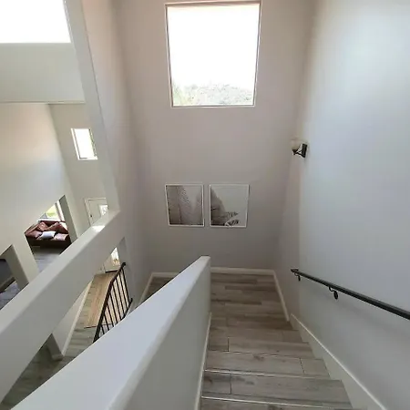 Luxury Coastal Retreat - & Lagoon Carlsbad
