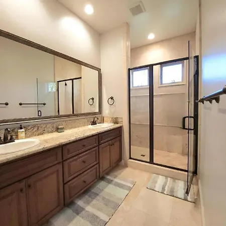 Holiday home Luxury Coastal Retreat - & Lagoon Carlsbad