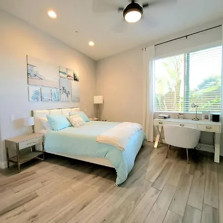Luxury Coastal Retreat - & Lagoon Carlsbad