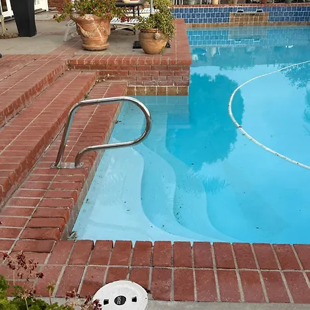 Private Pool & Retreat La Costa Apartment