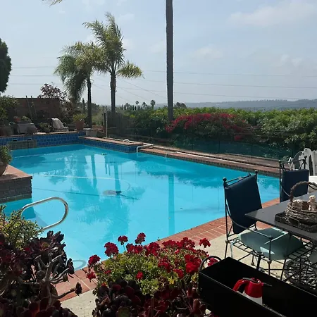 Private Pool & Retreat La Costa Apartment *