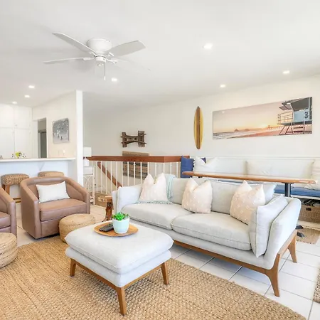 Apartment Oceanfront 2br - Private Patio - Steps To Carlsbad