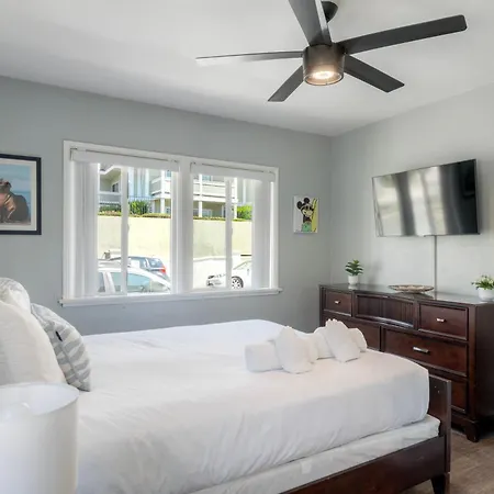 Oceanfront Unit, Private Balcony, Access, Sunset Views *
