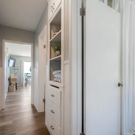 Oceanfront Unit, Private Balcony, Access, Sunset Views * Carlsbad
