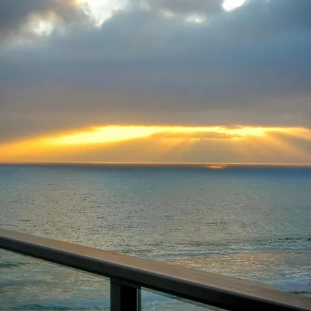 Oceanfront Unit, Private Balcony, Access, Sunset Views Carlsbad