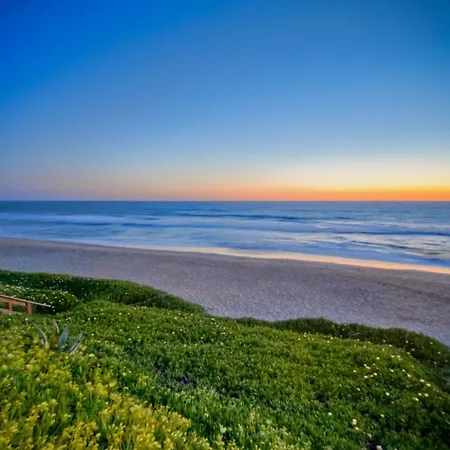 Apartment Oceanfront Unit, Private Balcony, Access, Sunset Views