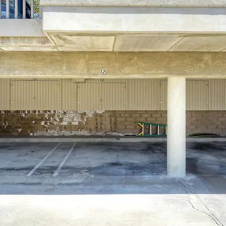 Oceanfront 2br - Private Patio - Steps To Apartment *