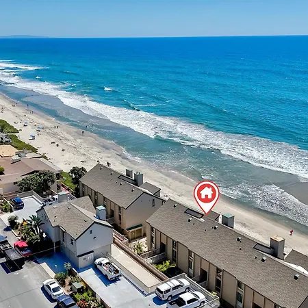 Apartment Oceanfront 2br - Private Patio - Steps To
