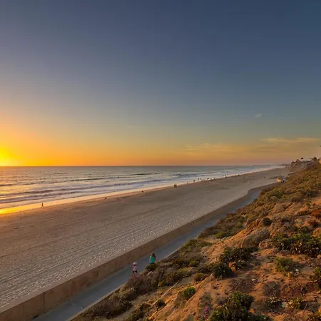 Apartment Oceanfront Unit, Private Balcony, Access, Sunset Views *