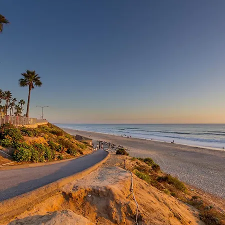 Apartment Oceanfront Unit, Private Balcony, Access, Sunset Views Carlsbad