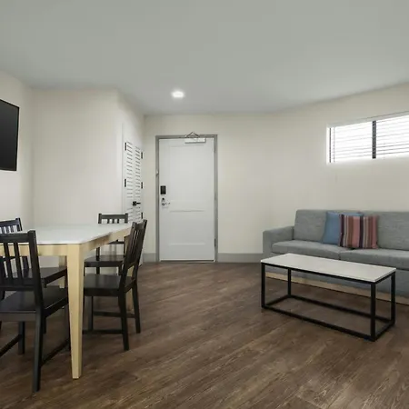 Resort By The Sea Hotel, Carlsbad, Series By Marriott 3*