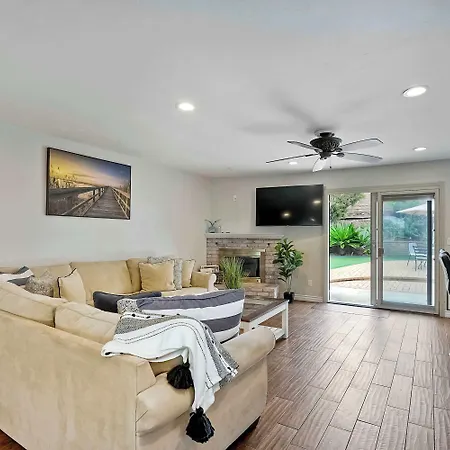 Charm - 3br Stunner * Carlsbad