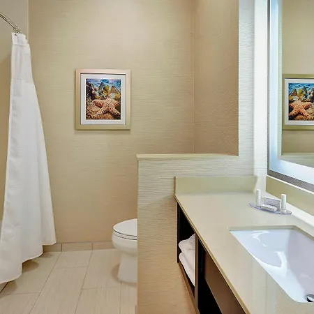 Fairfield & By Marriott San Diego Hotel