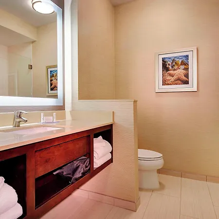 Hotel Fairfield & By Marriott San Diego