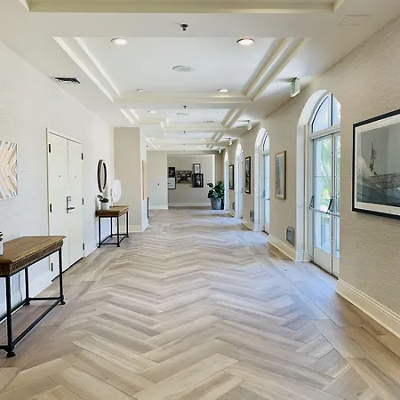 Hilton Garden 4*