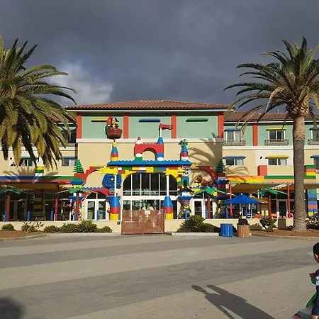 Resort Legoland California And Castle