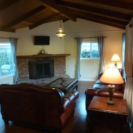 Holiday home 3140 Lincoln St *