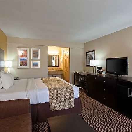 Hotel La Quinta By Wyndham - Legoland Area