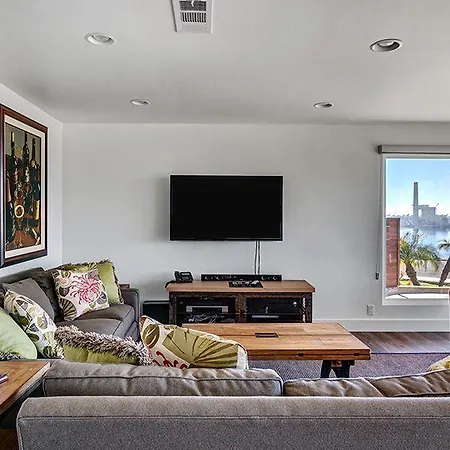 Ocean View Awesomeness! A One-of-kind, Chic Vacation Rental! Be The Envy Of All! Holiday home Carlsbad