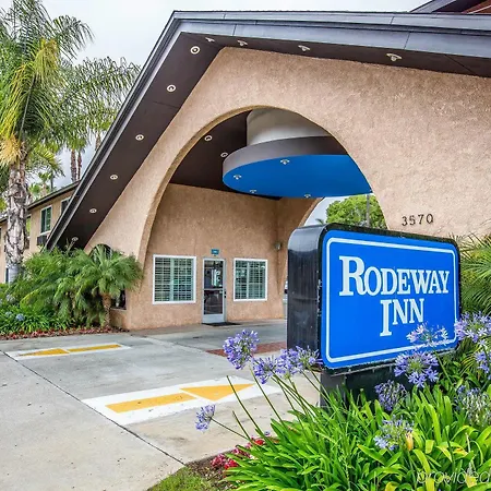 Rodeway Hotel 3*