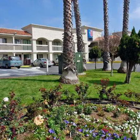 6-carlsbad, Ca