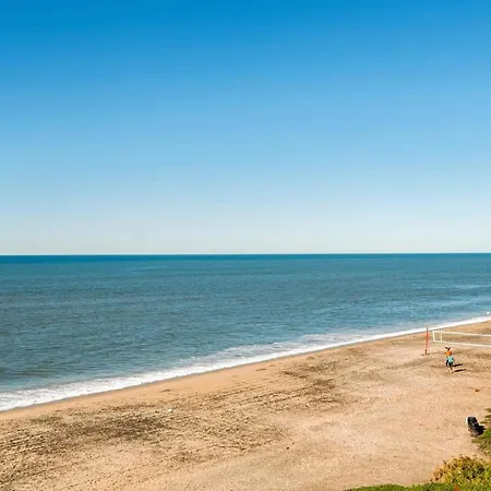 Apartment 6br Beachfront C5103-23