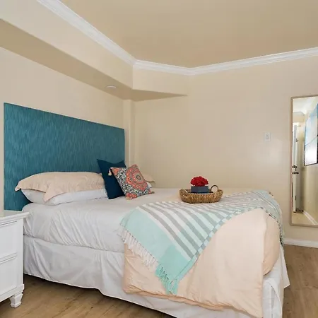 Apartment 6br Beachfront C5103-23 Carlsbad