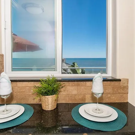 Apartment 6br Beachfront C5103-23