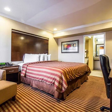 Hotel 6 Carlsbad, Ca- North 3*