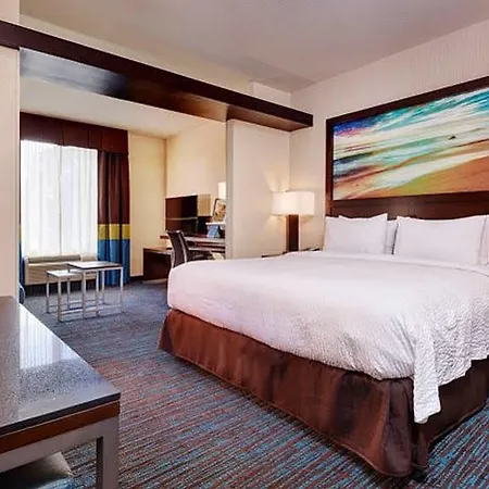 Fairfield & By Marriott San Diego Carlsbad