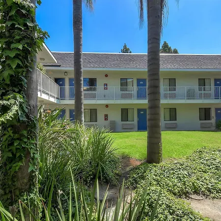 6-carlsbad, Ca - Village 2*