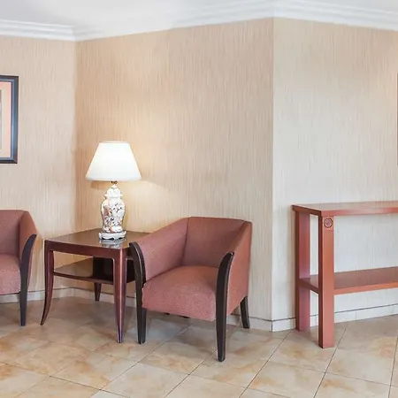 Days By Wyndham Hotel 2*