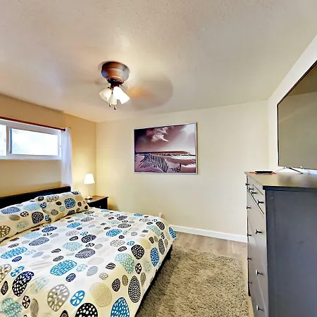 3480 Garfield St Unit 1 Apts * Carlsbad