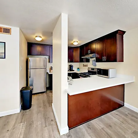 Apartment 3480 Garfield St Unit 1 Apts