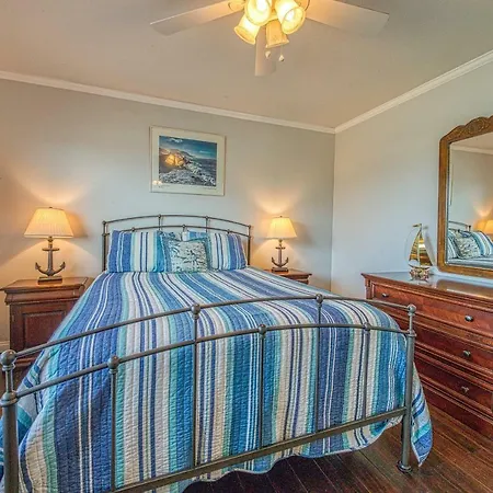Holiday home Heart Of The Village Carlsbad
