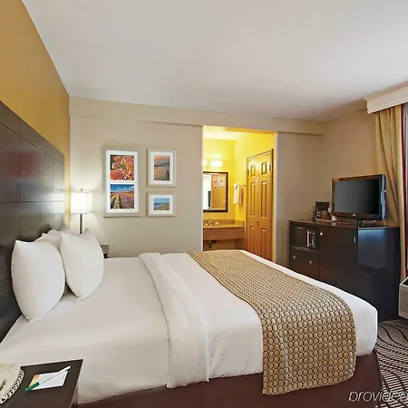 La Quinta By Wyndham - Legoland Area Hotel