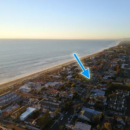 Holiday home Ultimate - 1 Block From - Huge Backyard *