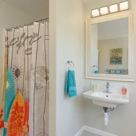 Holiday home Ultimate - 1 Block From - Huge Backyard Carlsbad