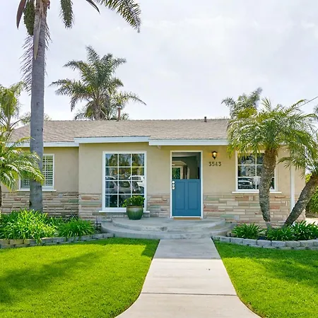 Ultimate - 1 Block From - Huge Backyard * Carlsbad